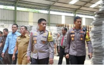 Kapolda Jabar Kunjungi Gudang Logistik KPU Di Karawang
