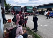 Satlantas Polres Karawang Gelar Patroli Dialogis Kepada Masyarakat di Terminal Klari