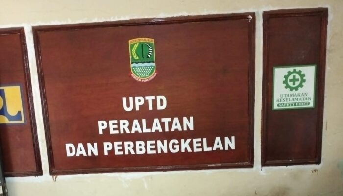 KEPALA UPTD PERALATAN DAN PERBENGKELAN SUSAH UNTUK DI TEMUI WARTAWAN