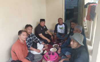 Ketum IWO-I Bertakziah Kerumah Ketua Paguyuban Wartawan Bekasi (PWB) Tutup usia.