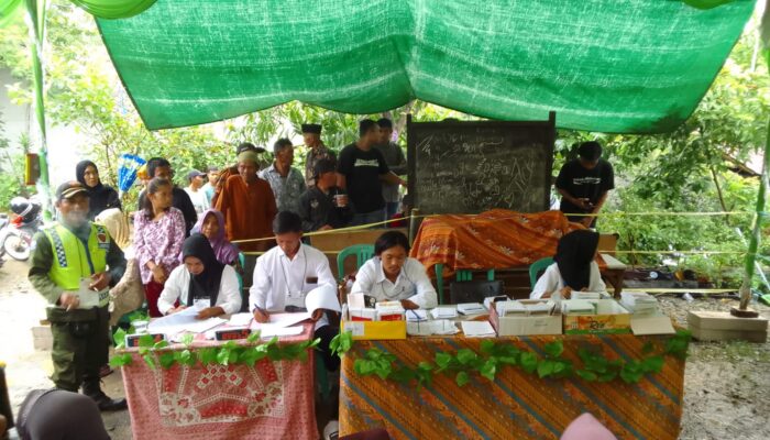Suasana Pemungutan Suara Di Dusun Sukamulya Desa Mulya Sejati Berjalan Dengan lancar