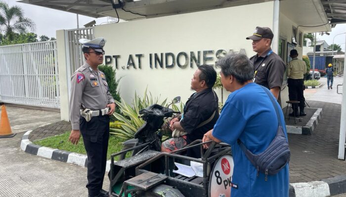 Satlantas Polres Karawang Sosialisasi Kamseltibcarlantas Kepada Masyarakat