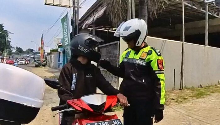 Satlantas Polres Karawang Tingkatkan Patroli Humanis di Jalan Raya