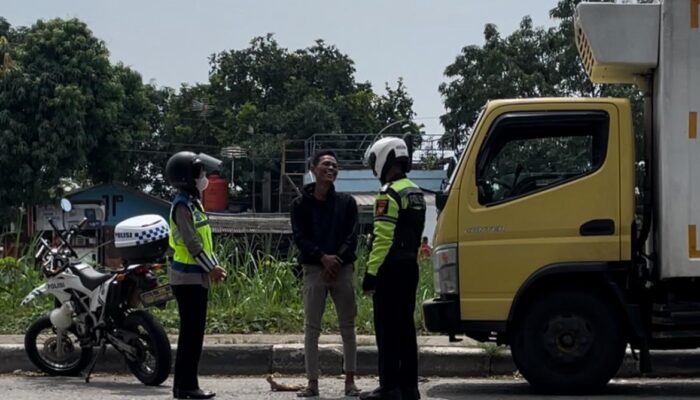 Satlantas Polres Karawang Tingkatkan Patroli Humanis saat Mudik Lebaran