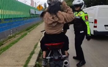 Detik-Detik Pelanggaran di Jalan Raya, Kepergok Personel Satlantas Polres Karawang