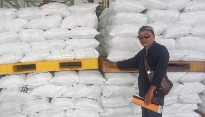 KKKBM Dawuan Barat Cikampek Bekerjasama Dengan PT Hurip Utama Distribusikan Pupuk Nonsubsidi