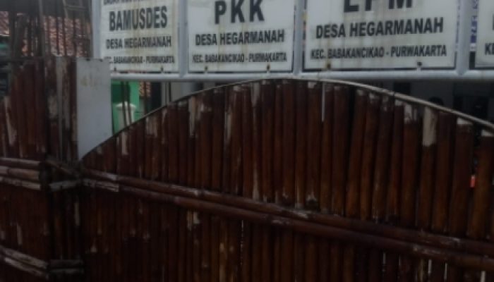 Pemdes Hegarmanah Babakan Cikao Purwakarta Membangun sarana Parkir