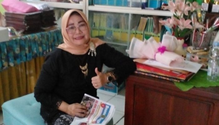 SDN Sarimulya 3 Kotabaru Karawang Gelar pentas seni Kelulusan