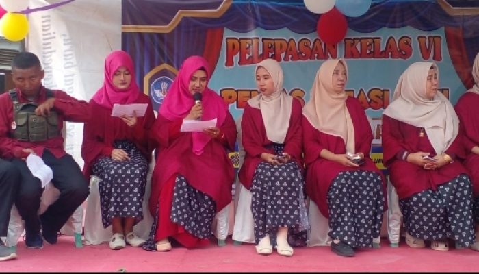 SDN Jomin Barat III Kotabaru Karawang Gelar pentas seni dalam rangka pelepasan siswa kelas VI