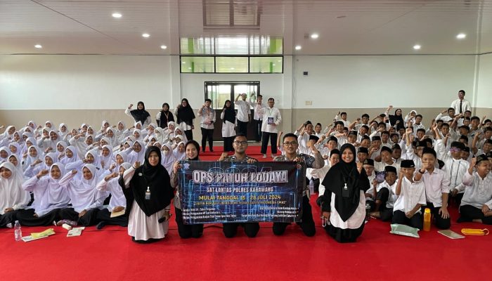 Police Goes to School! Upaya Satlantas Polres Karawang, Bina Etika Berlalu Lintas Kepada Pelajar