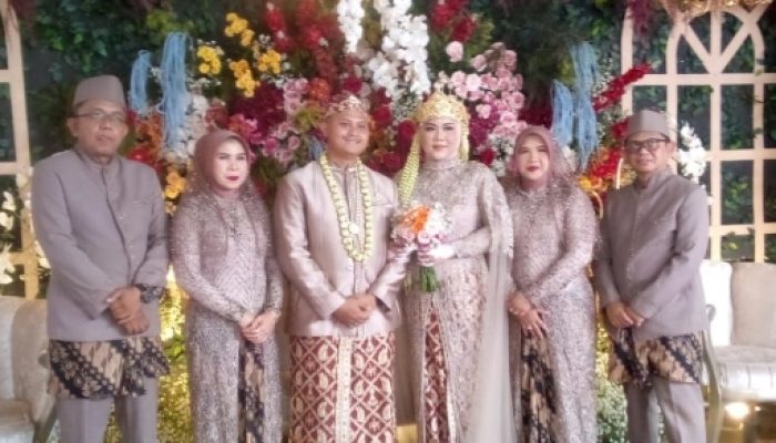 Keluarga besar H Engkos Koswara dan Hj Een Jueni Di desa Rancajaya Subang Gelar Syukuran Walimatul Nikah