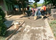 Peningkatan jalan desa dan jalan dusun di desa Salamjaya Pabuaran Subang dengan di cor beton