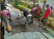 Pemerintah Desa Pringkasab Pabuaran Subang Perbaiki Jalan Lingkungan di Cor Beton