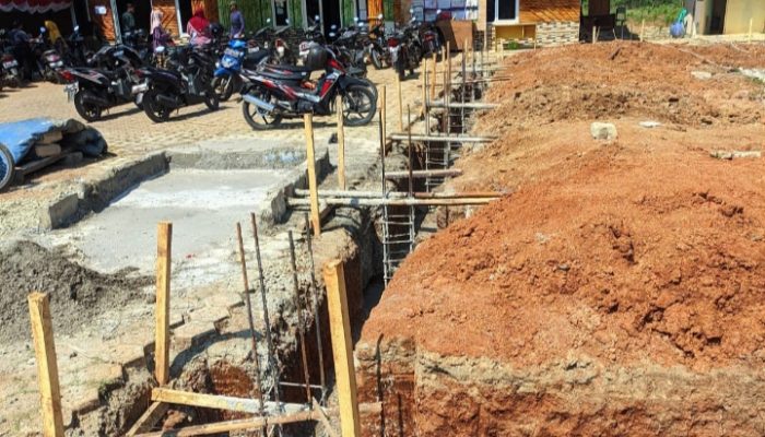 Warga Desa Cibodas Merasa Bangga Kepada Bu Kades Darsih Susilawati Telah Bangun Gedung Olahraga