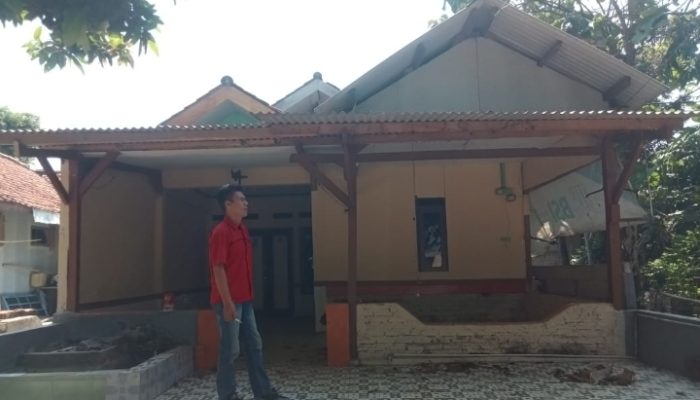 Di Jual Cepat Rumah Di Desa Mulya Sejati Karawang Dengan Luas Tanah 129 M2 Lokasi dekat jalan desa.