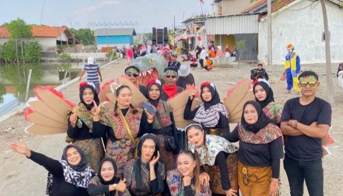 Pemerintah Desa Randusanga Brebes gelar Pawai Karnaval Dalam HUT RI yang Ke 79