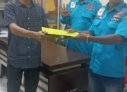 Ketua Serikat Federasi SP5K KSPSI  Kampar Agus CH Dampingi Ketua Terpilih  Dalam Penyerahan Surat Pengesahan dari Disperisnaker 