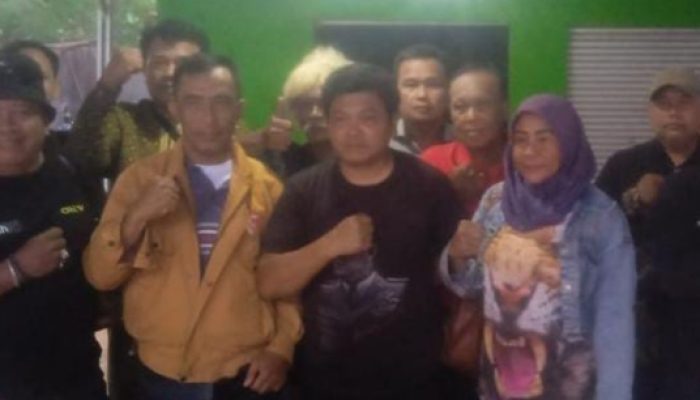 Ketum Geprek (endang) Menggelar rapat kordinasi persiapan Aksi unjuk rasa Demo Damai Bela pengangguran 