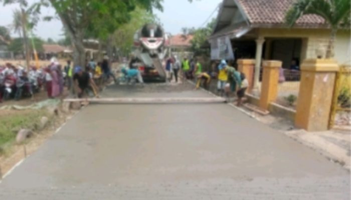 Pemkab Subang melalui Dinas PUPR Realisasikan Perbaikan Jalan Susulan Tahun 2023 – 2024