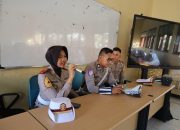 Unit Kamsel Satlantas Polres Karawang Gelar Police Goes to School di SMAN 4 Karawang