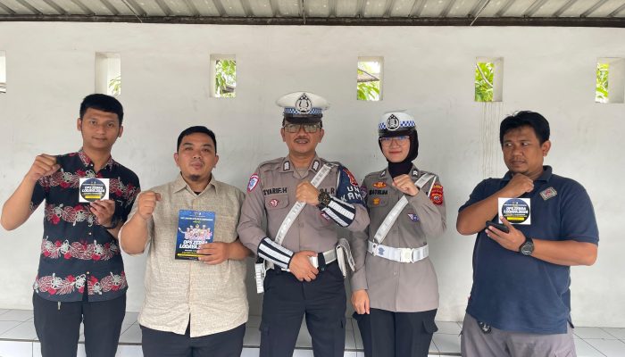 Dukung Ops Zebra Lodaya, Sat Lantas Polres Karawang Sosialisasi Kamseltibcarlantas