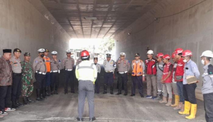 Under pass jalan  Tol Jakarta – Cikampek Selatan 2B Desa Sukaragam Serangbaru Bekasi Akhirnya Dibuka