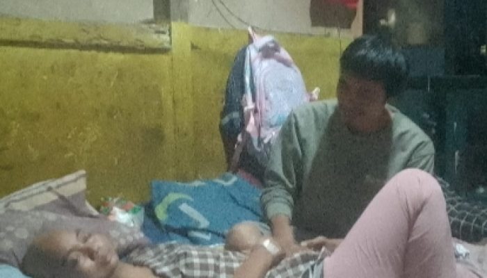 Teh Irma penderita Kanker Payudara Desa Sukaragam Kecamatan Serang Baru Bekasi butuh perhatian dari pemerintah dan para donatur