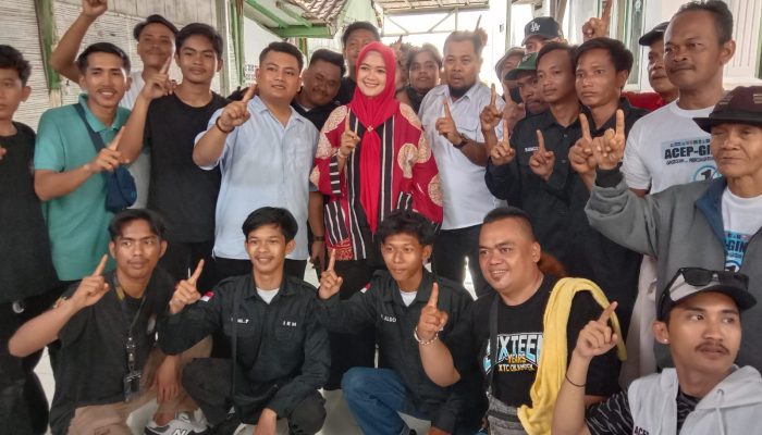 Ketua Umum Laskar NKRI Suparno SE Mengajak Warga Walahar untuk Mendukung Paslon No. 1, Acep – Gina..