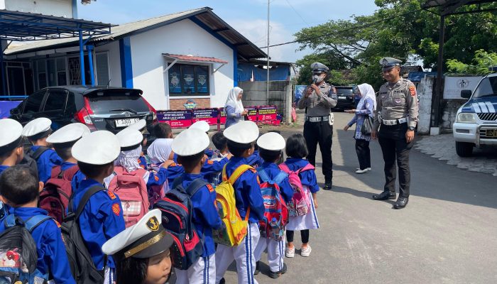 Polsanak! Upaya Sat Lantas Karawang Wujudkan Pelopor Kamseltibcarlantas sejak Usia Dini
