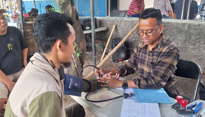 Pelayanan Humanis! Satlantas Polres Karawang Hadirkan Gerai SIM Keliling