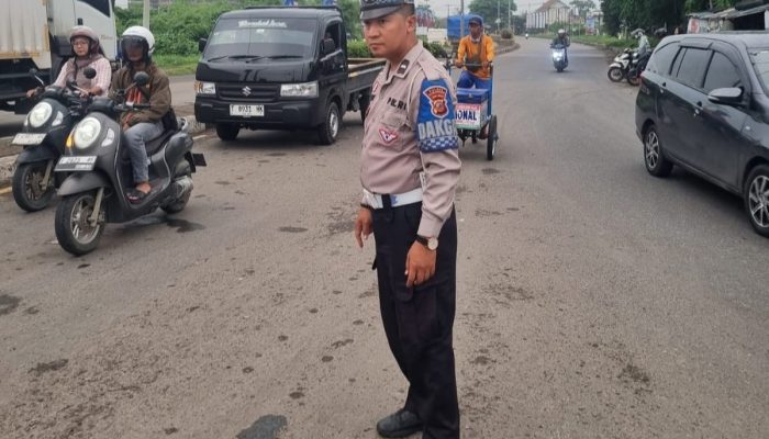 Upaya Polantas Kurangi Kemacetan Lalu Lintas di Jalan Raya Karawang