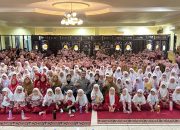 Satlantas Polres Karawang Gelar Kegiatan Police Goes to School di SDIT Harapan Umat