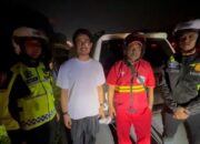 Pertolongan Tim Urai Satlantas Polres Karawang pada Mobil Mogok di KM 56 A Tol Japek
