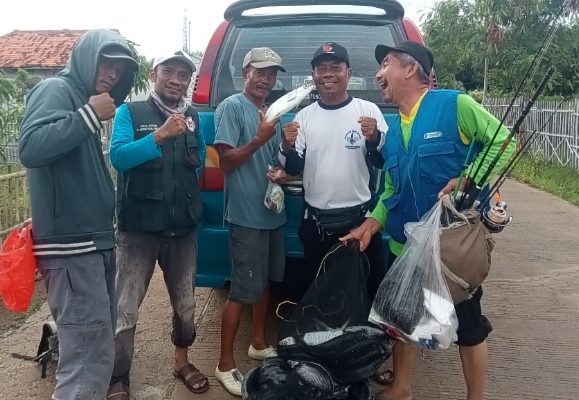 Pehobi Mancing Dari Griya permai Blok C Pucung Karawang Gelar Mancing Bersama Di Tegalsari Subang