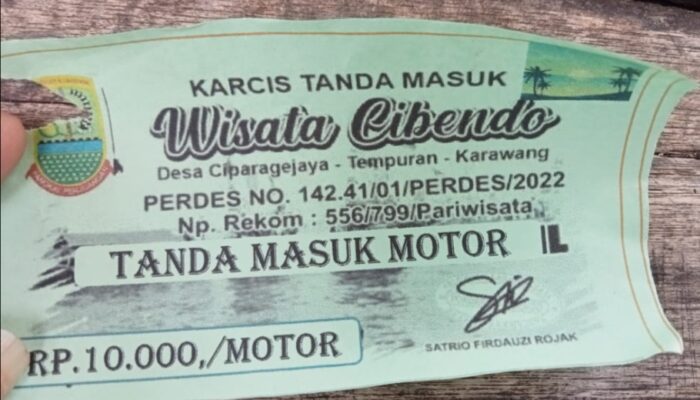 Pengunjung Pantai Cibendo Ciparagejaya Karawang Kecewa Harga karcis Rp 10.000 diminta bayar Rp 20.000
