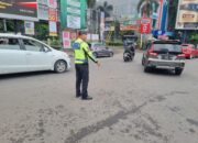 Kamseltibcarlantas! Satlantas Polres Karawang Tingkatkan Pengaturan Lalu Lintas