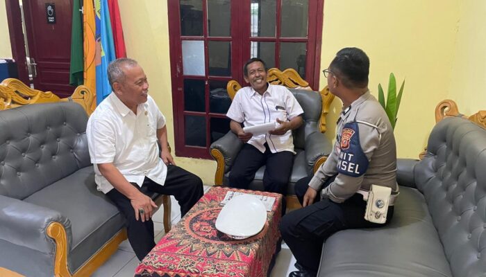 Unit Kamsel Satlantas Polres Karawang Sosialisasi Etika Berlalu Lintas di SMK Pertanian Karawang