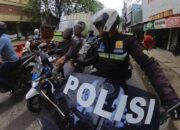Unit Kamsel Satlantas Polres Karawang Sosialisasi Keselamatan Berkendara Kepada Pengguna Jalan