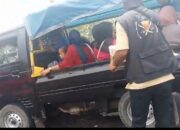 Pengunjung pantai Tanjung Pakis Karawang Kecewa Per mobil colt buntung biasanya Rp 25.000 sekarang dibandrol Rp 150.000