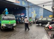 Tingkatkan Gatur Pagi! Polantas di Karawang Atasi Kemacetan saat Jam Kerja