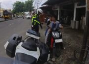 Polantas di Karawang Ingatkan Pemotor untuk Jaga Keselamatan ketika Berkendara