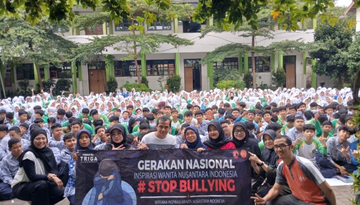 Sosialisasi Bahaya Bullying di SMPN 24 Kota Bandung: Inspirasi Wanita Nusantara Indonesia (IWANI) DPW Jabar Tegaskan Dampak Buruk Bagi Korban dan Pelaku*