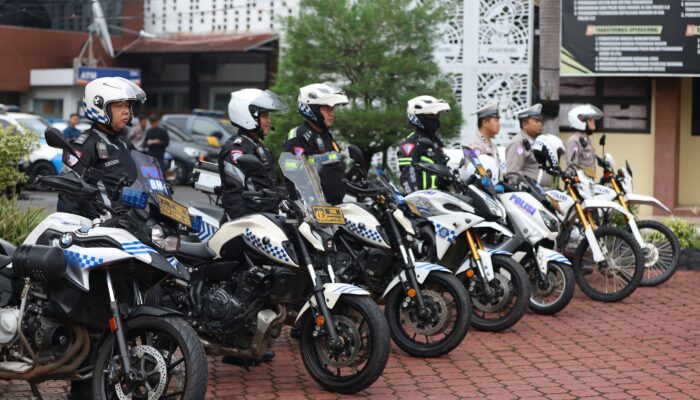 Polres Karawang Laksanakan Apel Gelar Pasukan Operasi Keselamatan Lodaya 2025