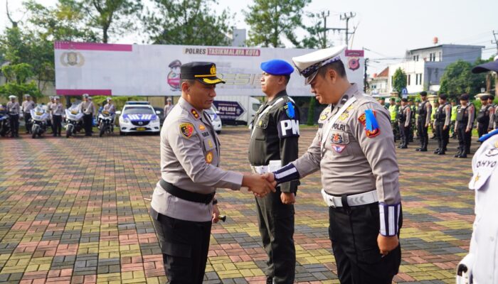 Kapolres Tasikmalaya Kota Pimpin Apel Gelar Pasukan Operasi Keselamatan Lodaya 2025