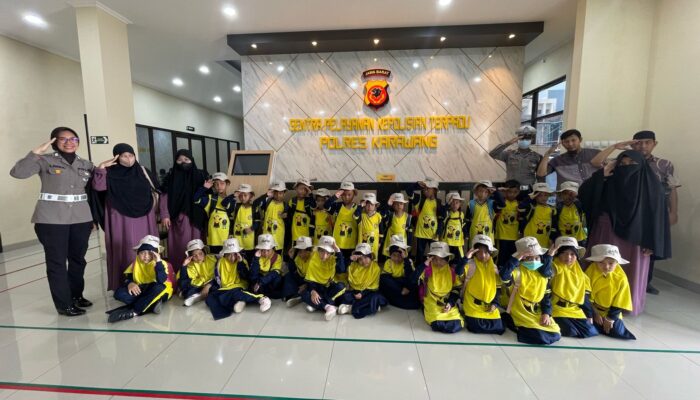 Satlantas Polres Karawang Gelar Kegiatan Polisi Sahabat Anak Bersama Anak Usia Dini