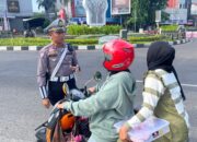 Satlantas Polres Karawang Laksanakan Ops Keselamatan Lodaya di Bundaran Ciplaz