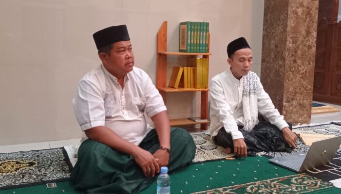 Kapolsek Purwakarta Kota Hadiri Pengajian Rutin di Masjid Jamie Arrahman