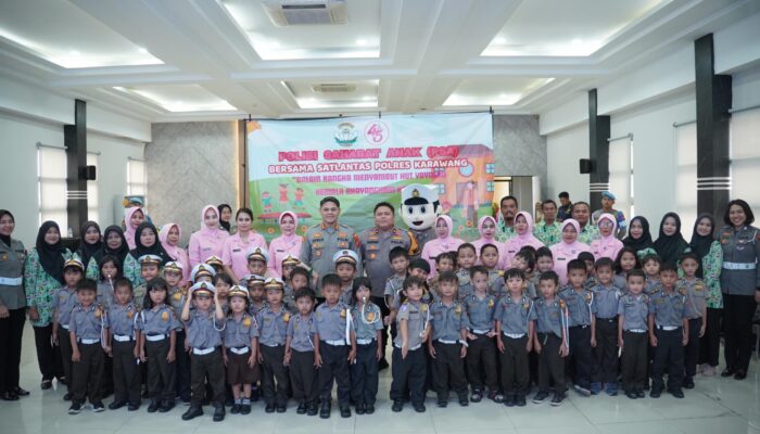 Intip Keseruan Kapolres Karawang dan Ibu Bhayangkari Hadiri Polsanak Bersama Anak Usia Dini