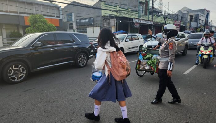 Satlantas Polres Karawang Tingkatkan Gatur Lalin Guna Mencegah Kemacetan