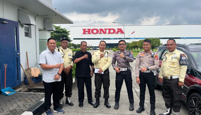 Satlantas Polres Karawang Sosialisasi Kamseltibcarlantas di PT. HPM